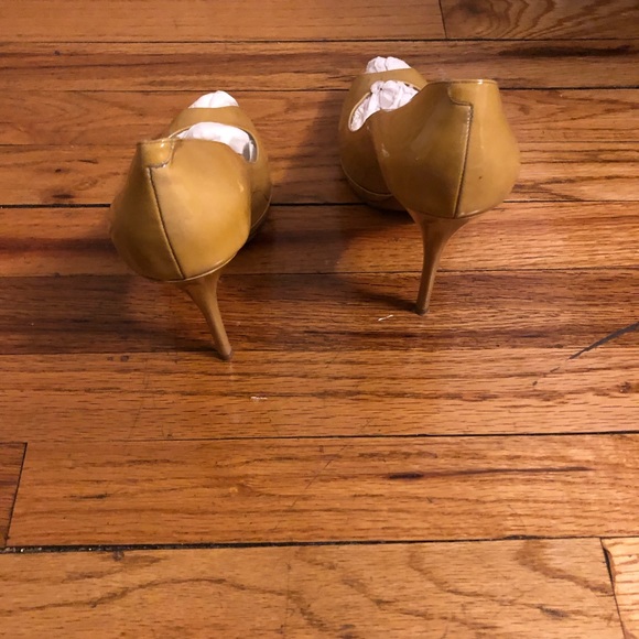 Jimmy Choo Shoes - Picture 2 of 3